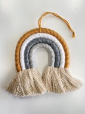 Muurdecoratie macramé regenboog bestellen?