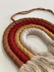 Muurdecoratie macramé regenboog bestellen?