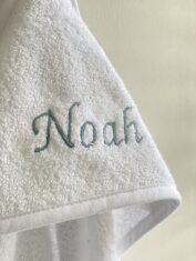 Badcape baby met naam bestellen?