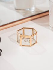 Een memorybox glas met naam bestel je bij thebabylane.nl. Het ideale (kraam)cadeau!